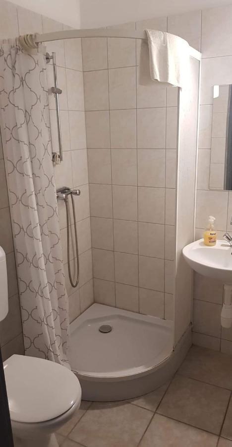 Lanchid Szallo Kecskemét Extérieur photo